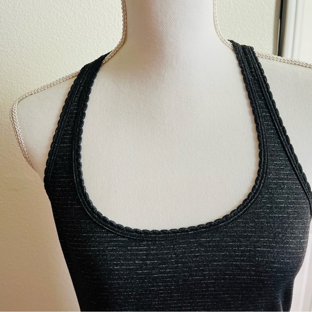 Lululemon tank top M - Picture 2 of 7